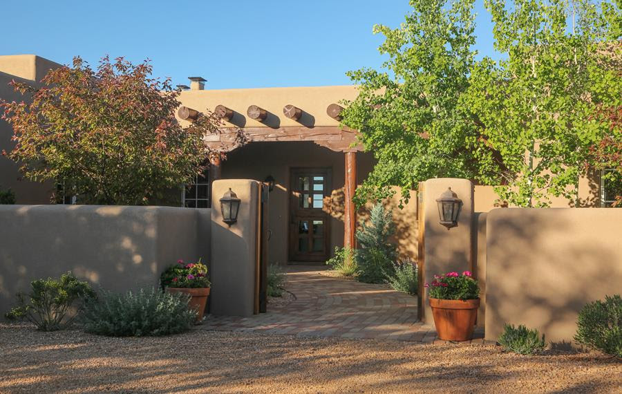 Signature Woods Home For Sale in Santa Fe, New Mexico